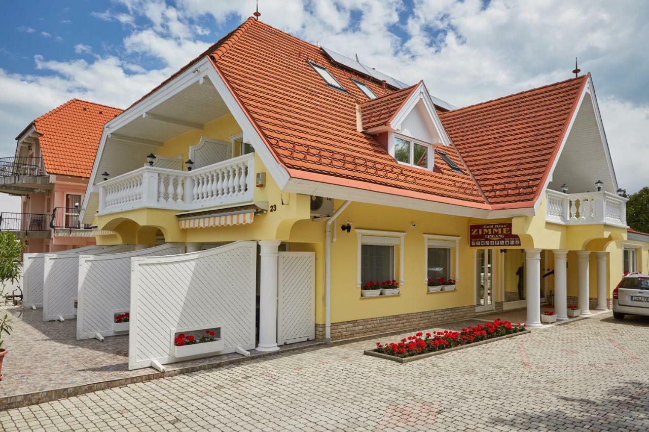 โกลด์ ฮาอัส เพนชั่น Bed & Breakfast บาลาตอนฟือเรด ภายนอก รูปภาพ